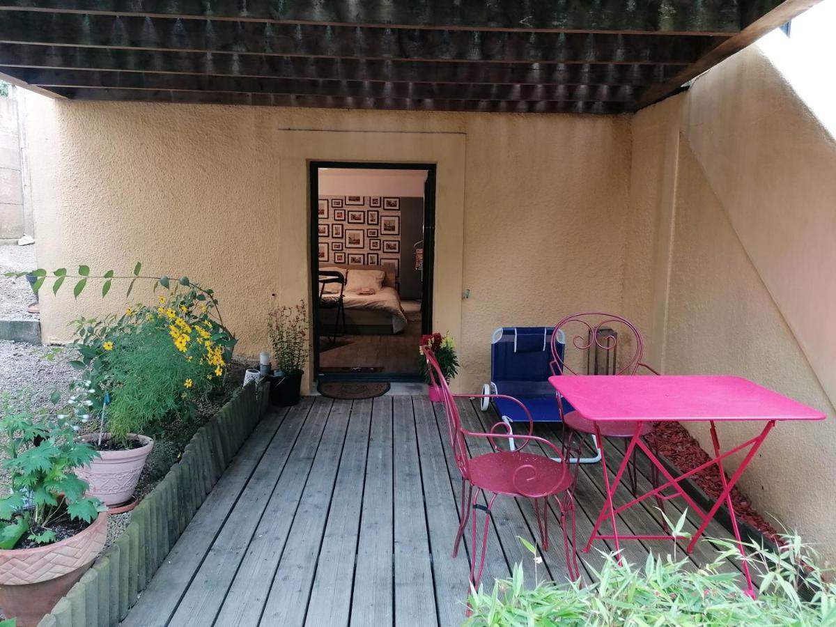 Guest House Dans Jardin Exotique Proche D'Une Voie Verte Morlaix Exterior photo
