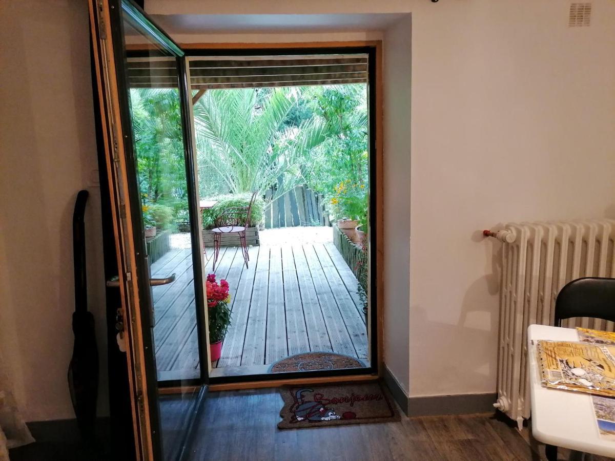 Guest House Dans Jardin Exotique Proche D'Une Voie Verte Morlaix Exterior photo